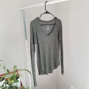 Ribbed v-neck american eagle t-shirt